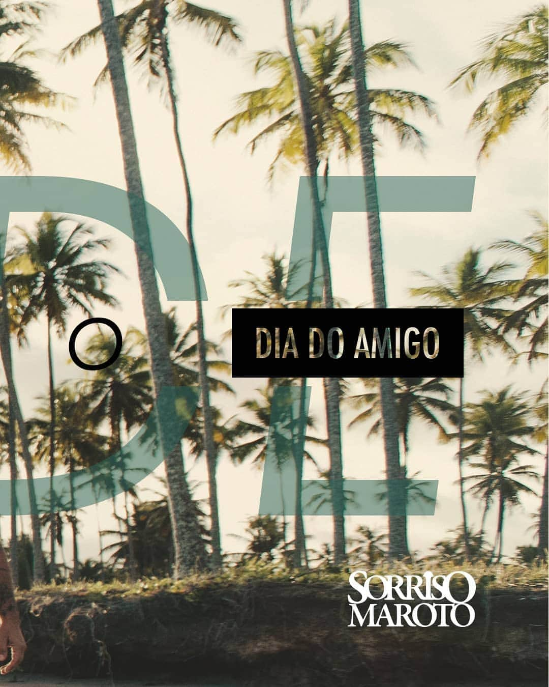 Sorriso Marotoさんのインスタグラム写真 - (Sorriso MarotoInstagram)「Hoje é Dia do Amigo! Se você pudesse, onde gostaria de comemorar o dia de hoje e com quem? 😀 #DiaDoAmigo」7月20日 20時26分 - sorrisomaroto