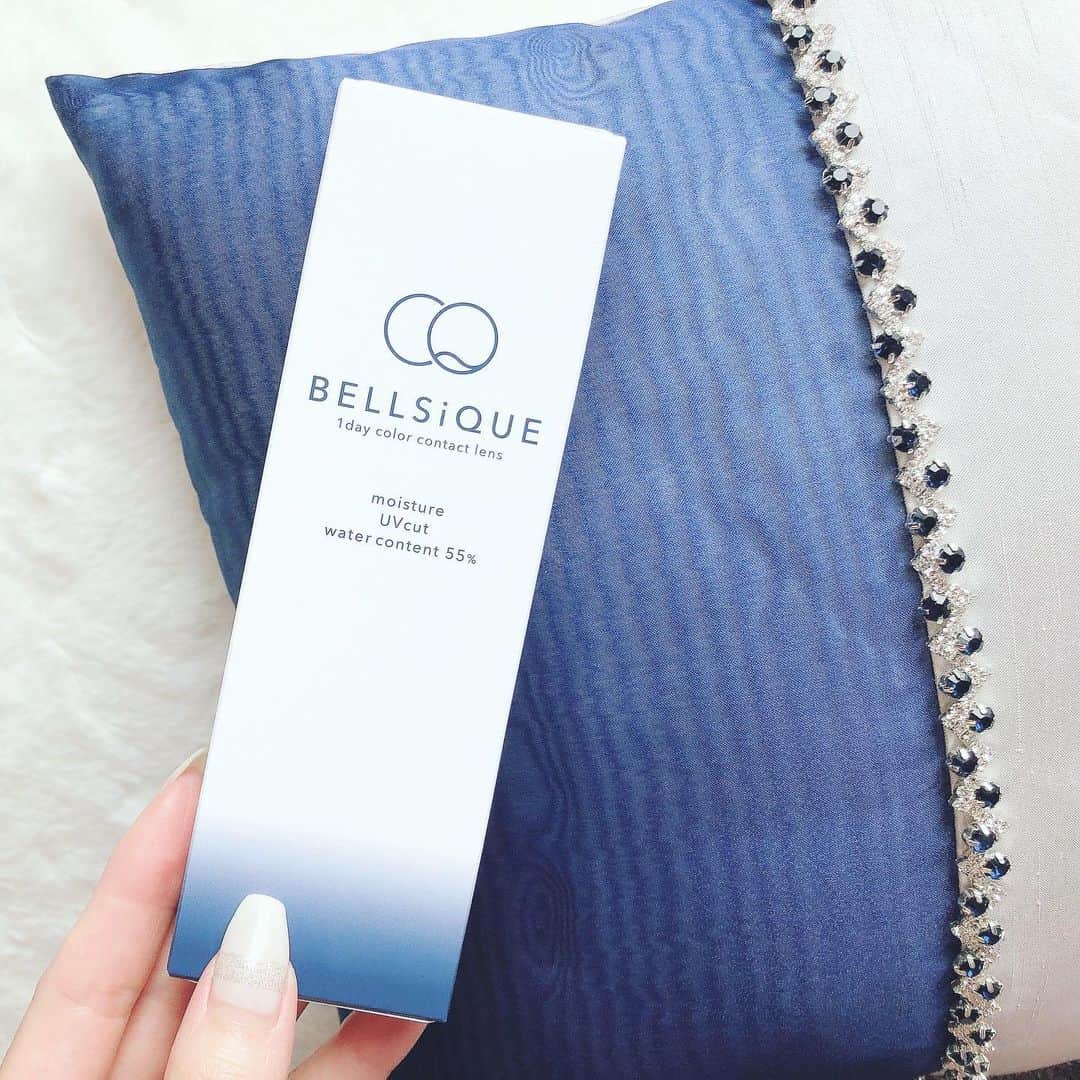 東條恭子さんのインスタグラム写真 - (東條恭子Instagram)「. . NEW!!『BELLSiQUE』👀🤍🤍 #カラコンレポ #カラコンレビュー . 安達祐実さんがイメージモデルの大人のためのカラコン:) バーガンディライナーというお色を試してみたのですが、着色直径も小さめでとってもナチュラル♡ UVカットもこの時期頼もしいっ☀️🎶 . . . #ベルシーク #BELLSiQUE #カラコンラボ #カラコン着画 #カラコン動画 #大人女子 #コンタクト #美容好きな人と繋がりたい #コスメ好きさんと繋がりたい #コスメ好きな人と繋がりたい #コスメ好き」7月20日 20時29分 - kyoko_tojo