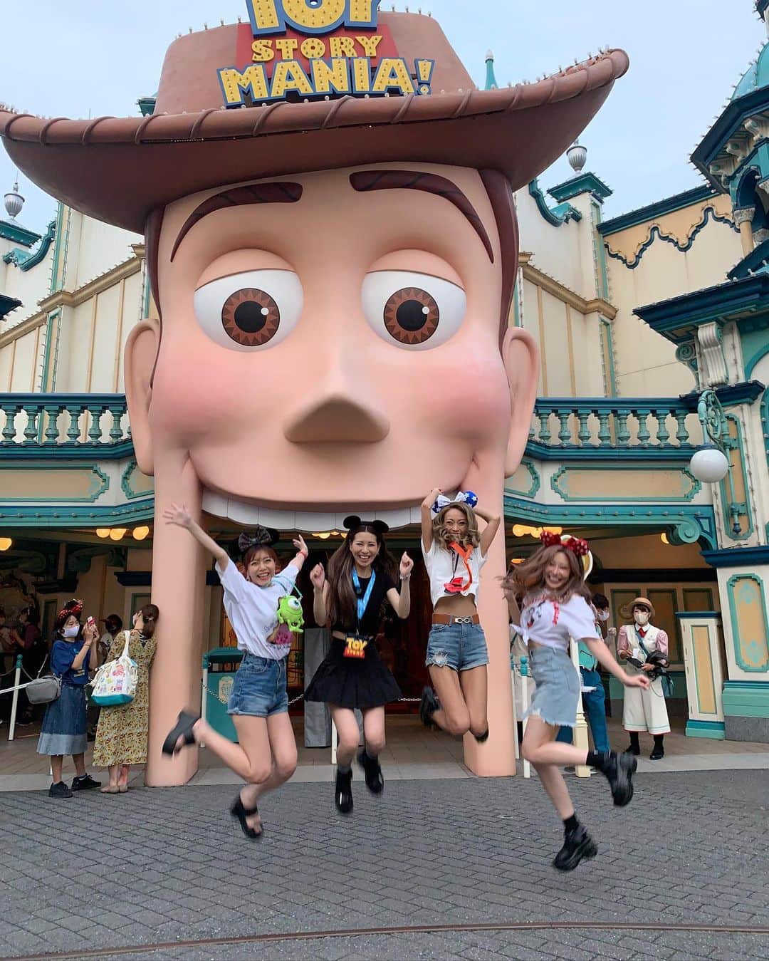 優姫ゆいなさんのインスタグラム写真 - (優姫ゆいなInstagram)「・ #みんなでジャンプ #楽しすぎた #あたしのジャンプ力 #トイストーリーマニア #トイマニ ・ ・  #東京#六本木#新宿#池袋#歌舞伎町#名古屋#栄#錦#岐阜県#岐阜市#柳ヶ瀬#多治見市#キャバクラ#キャバ嬢#ファッション#love#instagood#follow#fashion#ootd#happy#東京女子部」7月20日 20時50分 - yuina_az