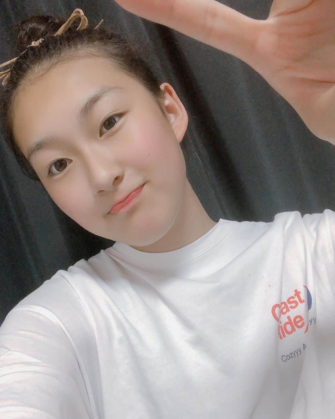 のインスタグラム：「今日は暑すぎて、熱中症に少しなりかけたー😵 クラクラして頭痛かったけど、治りかけてます☺️ 明日には完治してるでしょっ😆 #wawawaまつり #ユニバーサルミュージックストア #百花繚乱ココロモヨウ #熱中症 #暑い日」