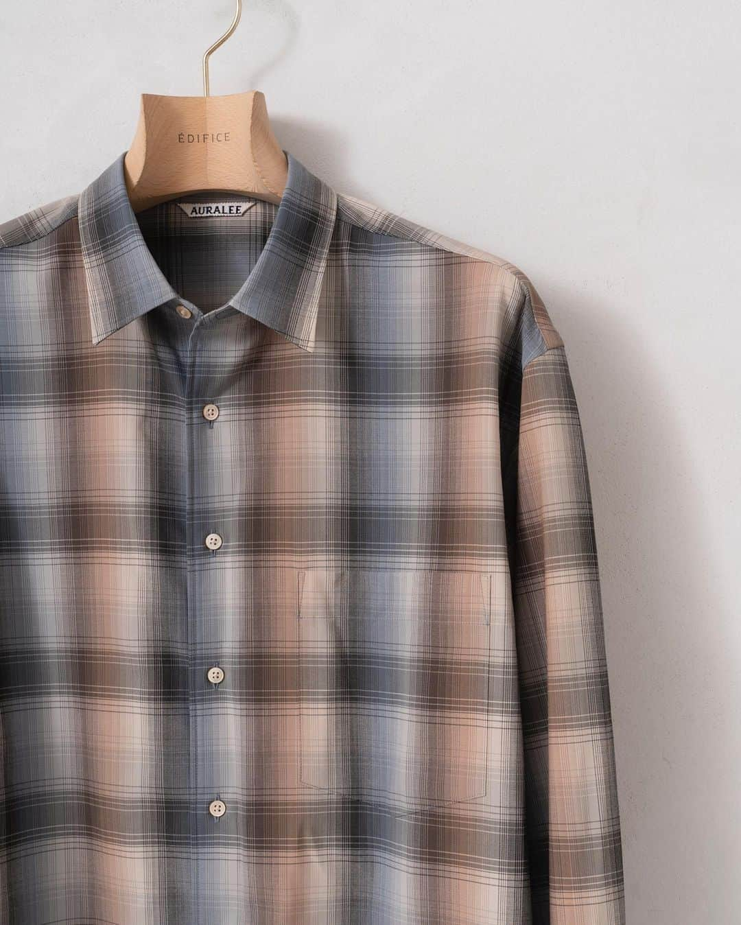 EDIFICEさんのインスタグラム写真 - (EDIFICEInstagram)「【AURALEE】- 2020  Autumn&Winter - ﻿ 《SUPER LIGHT WOOL CHECK SHIRTS》﻿ ﻿ 毎シーズン人気のあるウールのチェックシャツ。﻿ ﻿ 独特のぬめり、光沢感、上質な落ち感が最大の特徴。﻿ ﻿ しっとりとした柔らかい生地はクセになる着心地で多くのファンから支持を得ています。﻿ ﻿ 今シーズンは秋らしいくすみのあるマドラスチェックを採用。﻿ メインのトップスやインナーなど多くの着こなしに活躍してくれます。﻿ ﻿ ﻿ ﻿ Shirt :【AURALEE】¥34,000+tax﻿ No . 20050310000630﻿ ﻿ ﻿ ﻿ ﻿ ﻿ ﻿ ﻿ ﻿ ﻿ ﻿ ﻿ ﻿ ﻿ ﻿ ﻿ ﻿ #edifice #auralee #mensshirt #shirtstyle #2020aw #mensfashion #mensstyle #menswear #woolcheck #auralee2020aw #checkshirt #menwithclass #menwithstyle #mensclassic #mensclothing #mensclothes #dapper #dapperman #dapperstyle #エディフィス #オーラリー #スーパーライトウールチェックシャツ」7月20日 21時13分 - edifice.jp