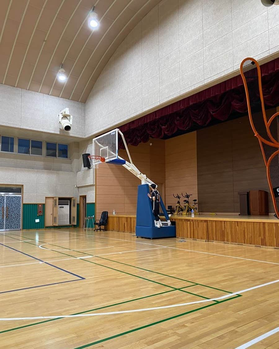 オ・スンフンのインスタグラム：「대롱🏀」