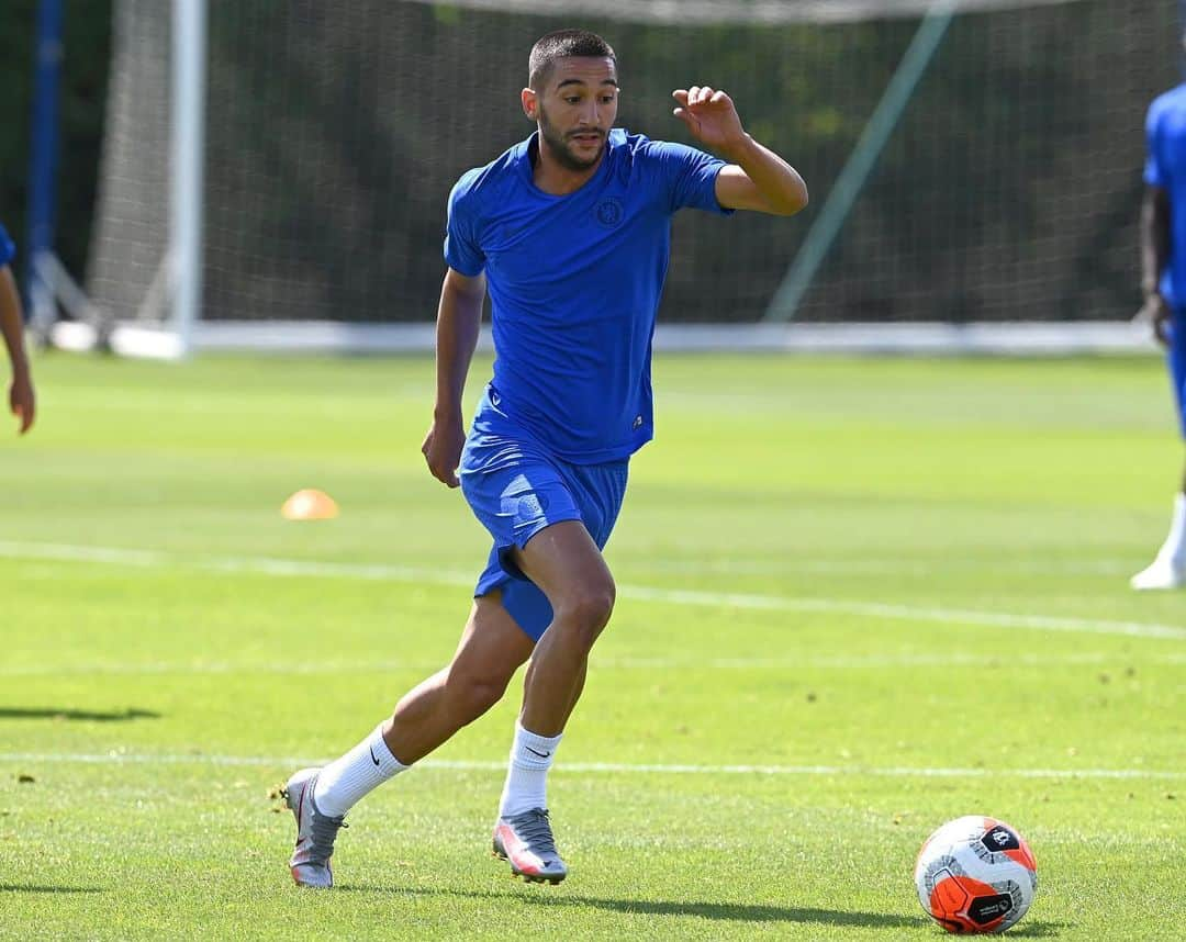 チェルシーFCさんのインスタグラム写真 - (チェルシーFCInstagram)「Back on the grind 💪 Big game coming Wednesday! #CFC #Chelsea」7月21日 4時03分 - chelseafc