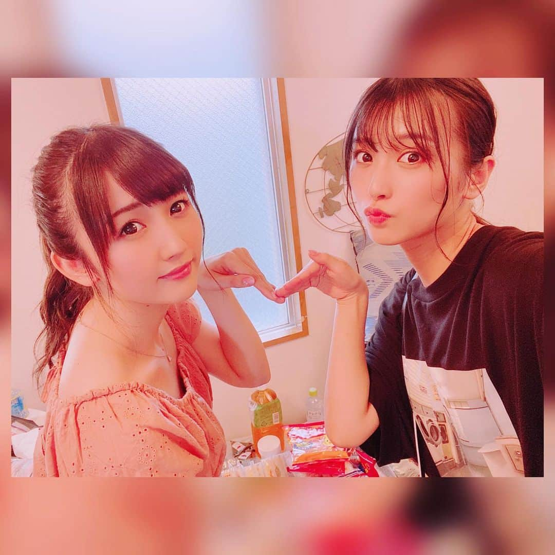 根岸愛さんのインスタグラム写真 - (根岸愛Instagram)「🧜‍♀️Ⓜ︎🧜‍♀️ とある日のめいちゃんと🤳 まだ浸透してないけど 2人でMerm4idポーズ🥰 Mを作ってるのよ🙌🧜‍♀️✨  #D4DJ #グルミク #Merm4id #岡田夢以 #根岸愛 #Merm4idポーズ」7月20日 22時49分 - negishiai927