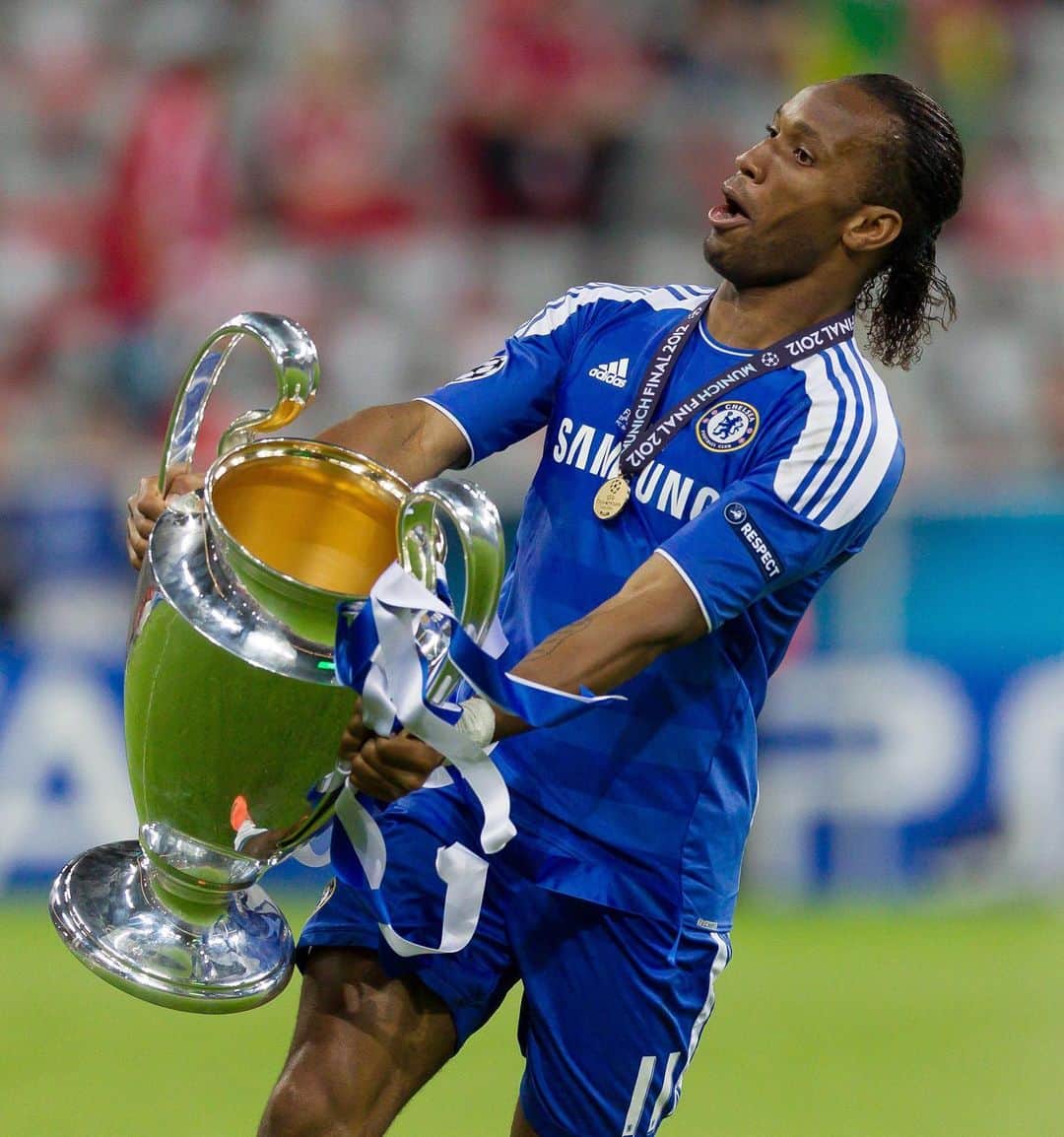 チェルシーFCさんのインスタグラム写真 - (チェルシーFCInstagram)「@DidierDrogba signed for us #onthisday in 2004! 👑💙 #CFC #Chelsea」7月20日 22時51分 - chelseafc