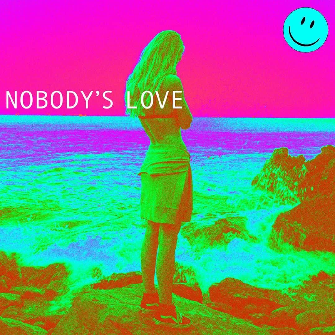Maroon 5のインスタグラム：「“Nobody’s Love” • 7.23 • 9PM PST」