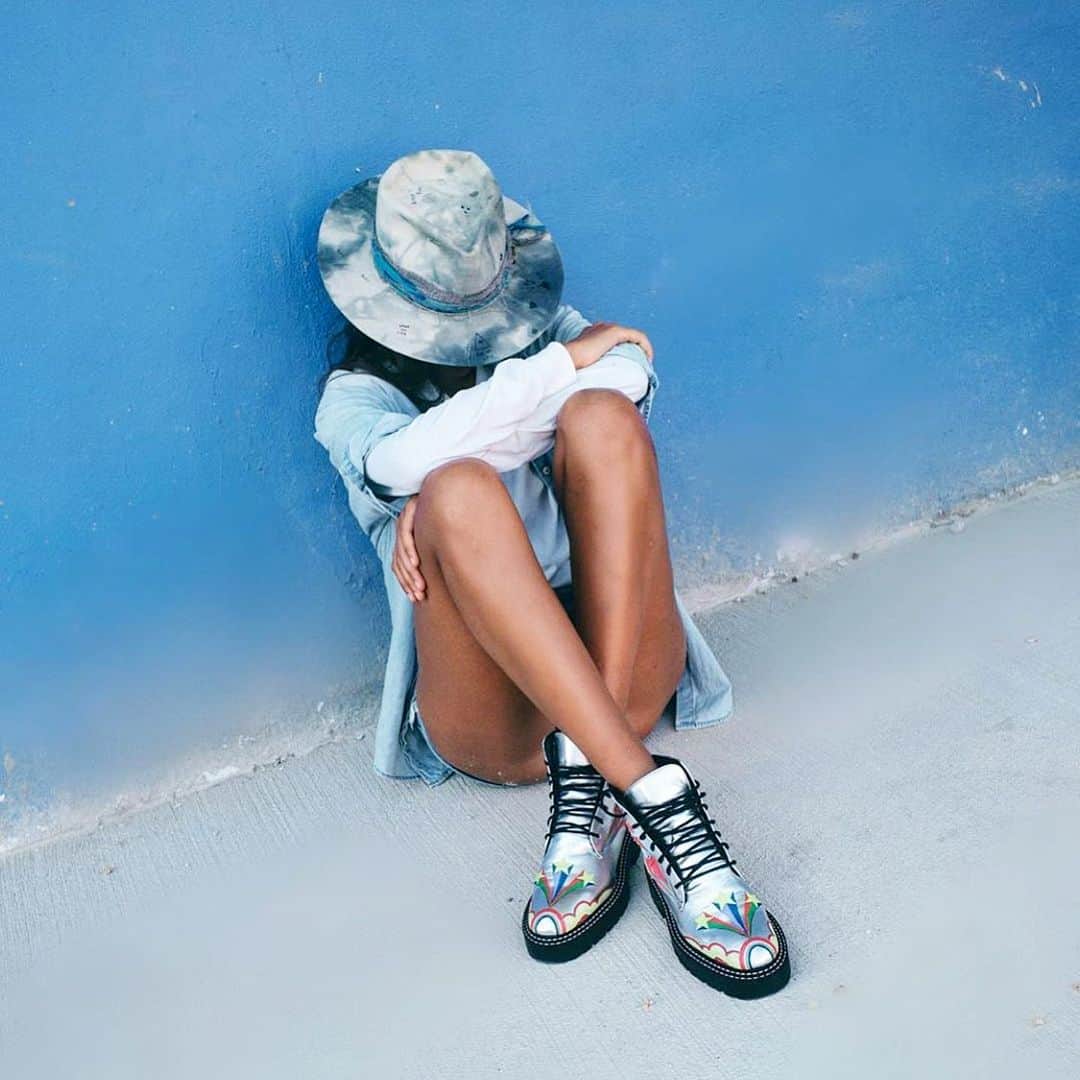 Nick Fouquetのインスタグラム：「🌀The Monday Blues 🌀」
