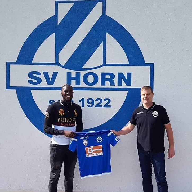 SVホルンさんのインスタグラム写真 - (SVホルンInstagram)「+++Aktuelles beim SV Horn+++ Herzlich Willkommen Clinton Bangura beim SV Horn! Zudem wurde der Vertrag mit Benjamin Redzic verlängert!  Mehr dazu auf unserer Homepage. #bepartofit #svhorn」7月21日 1時01分 - svhorn1922