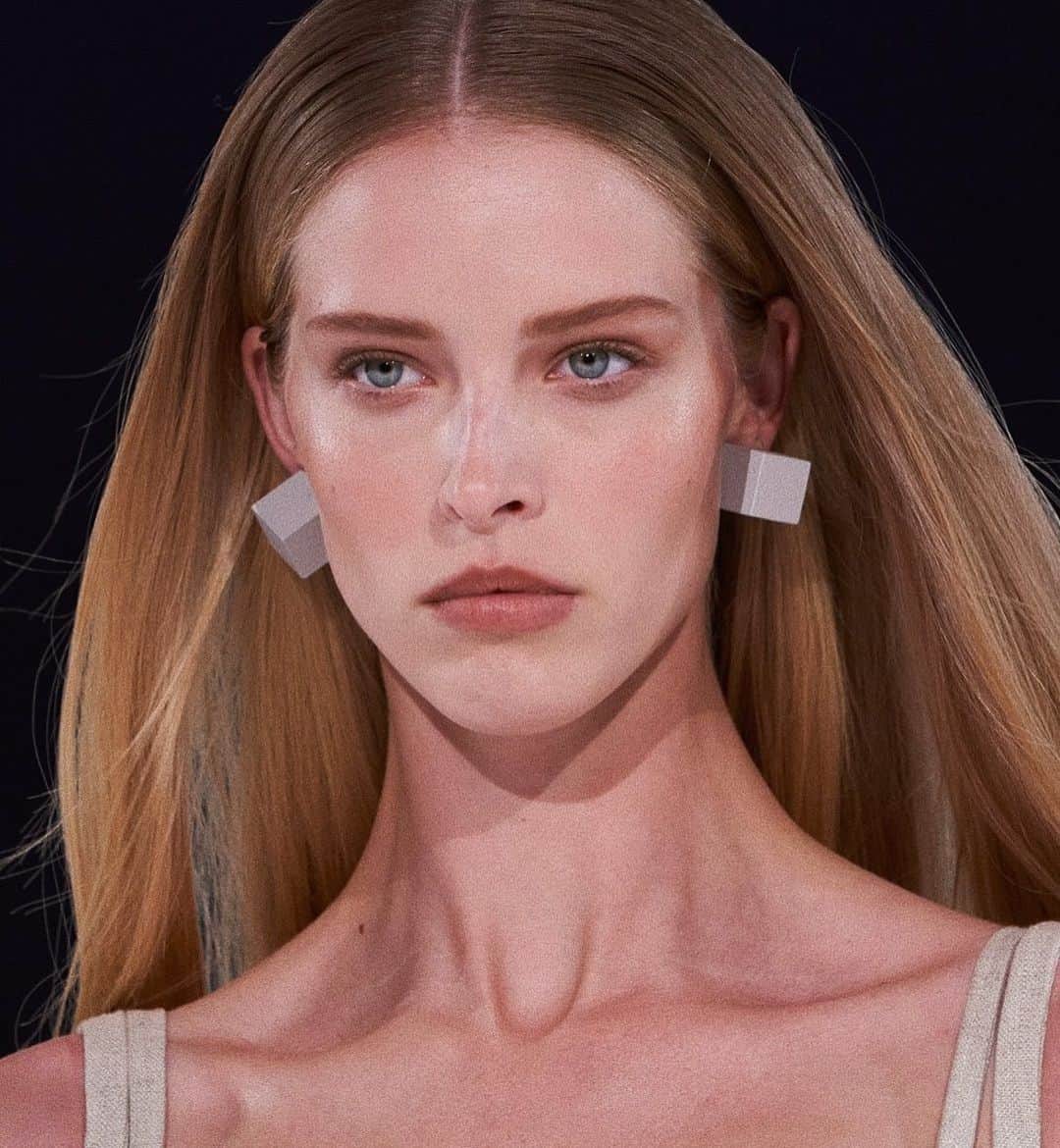 アビー・チャンピオンのインスタグラム：「🤍」