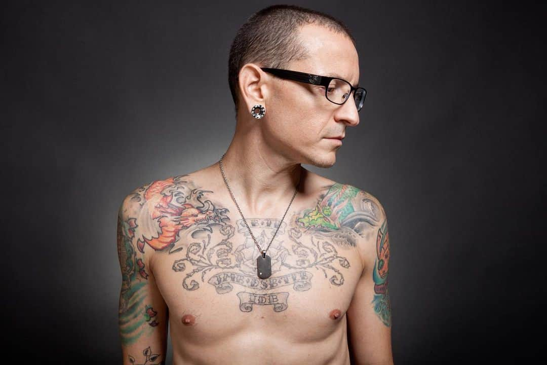 Kerrang!さんのインスタグラム写真 - (Kerrang!Instagram)「3 years ago on this day, the world lost Chester Bennington ❤️ ⠀⠀⠀⠀⠀⠀⠀⠀⠀ 📸: @paulharries ⠀⠀⠀⠀⠀⠀⠀⠀⠀ #kerrang #kerrangmagazine #chesterbennington #linkinpark」7月21日 1時44分 - kerrangmagazine_