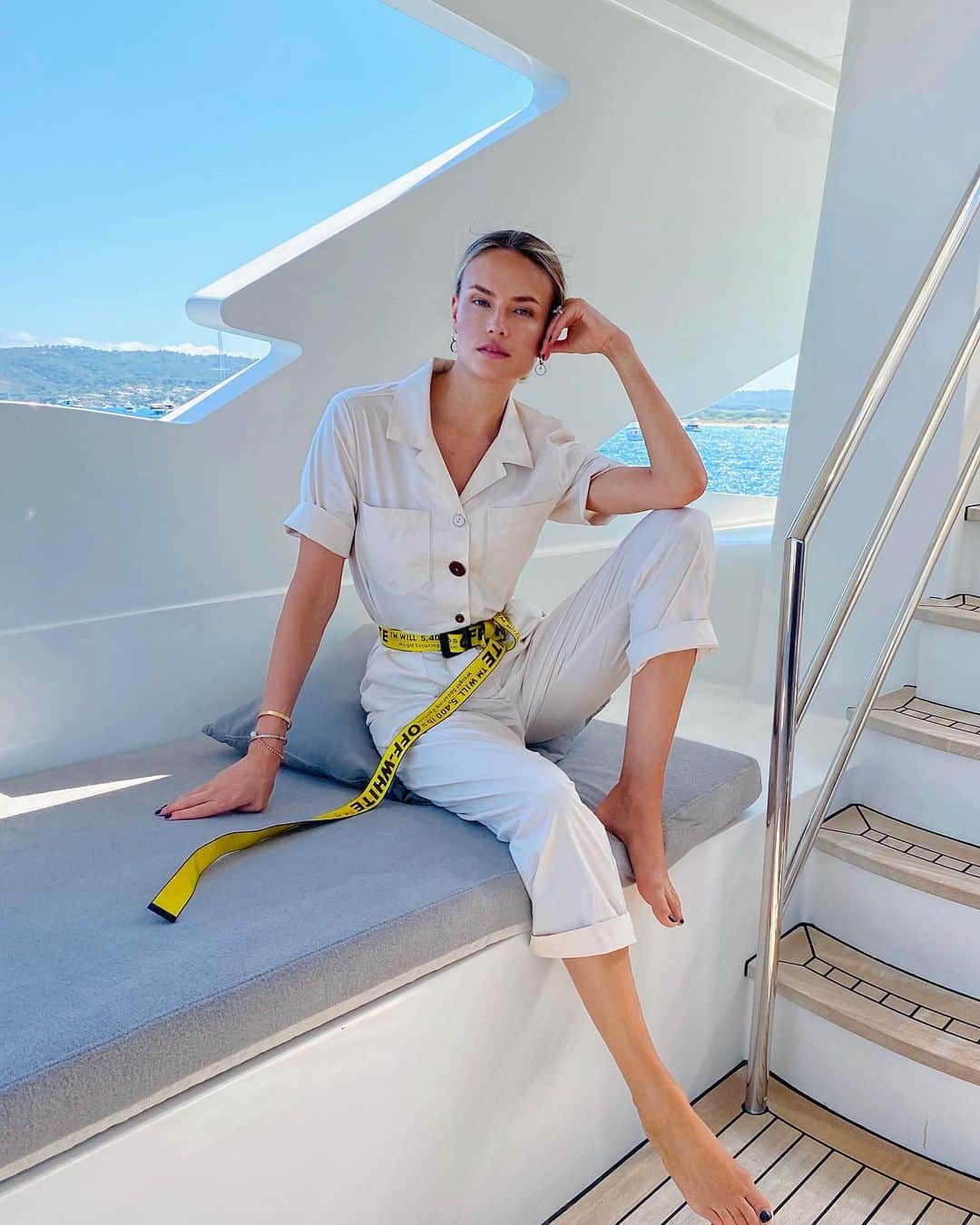 ナターシャ・ポーリーのインスタグラム：「Vitamin Sea 🙏🏼..」