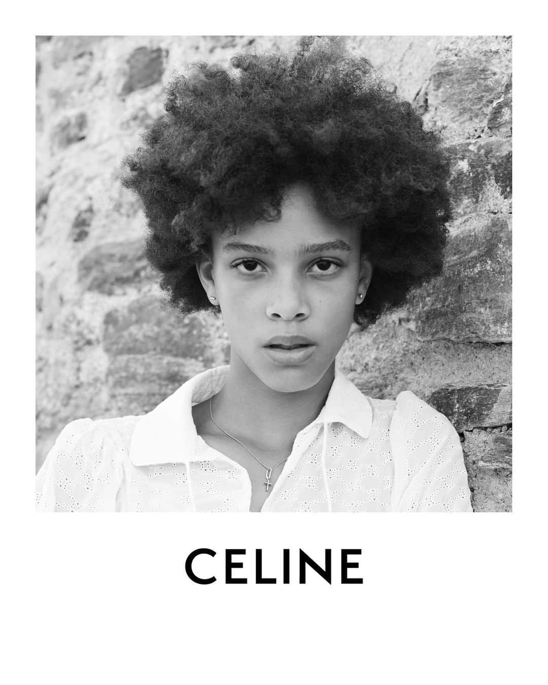Celineさんのインスタグラム写真 - (CelineInstagram)「CELINE JOAILLERIE CELINE SENTIMENTAL BRILLIANT STUD EARRINGS  COLLECTION AVAILABLE IN STORE AND AT CELINE.COM  ESSOYE PHOTOGRAPHED BY @HEDISLIMANE IN SAINT TROPEZ IN JUNE 2020  #CELINEBYHEDISLIMANE」7月21日 2時00分 - celine