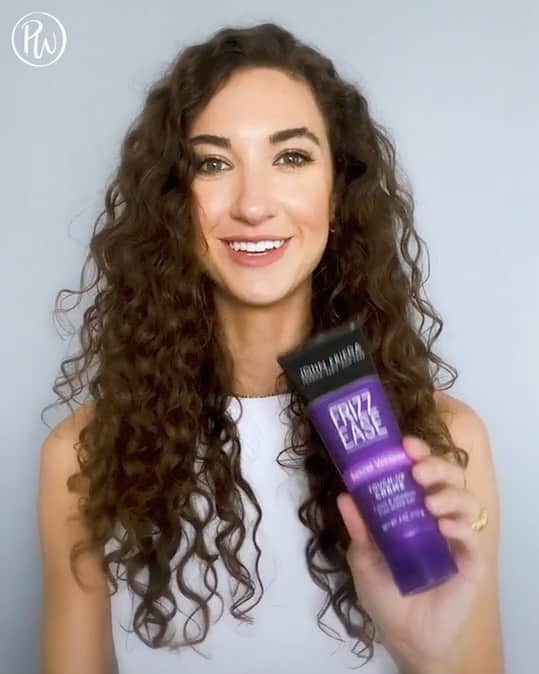 Bedroom diaryのインスタグラム：「Don't let frizz crash your wedding photos. Apply @johnfriedaus Frizz Ease products to smooth out your strands and keep your hairstyle in place all day long.— via PureWow x John Frieda」