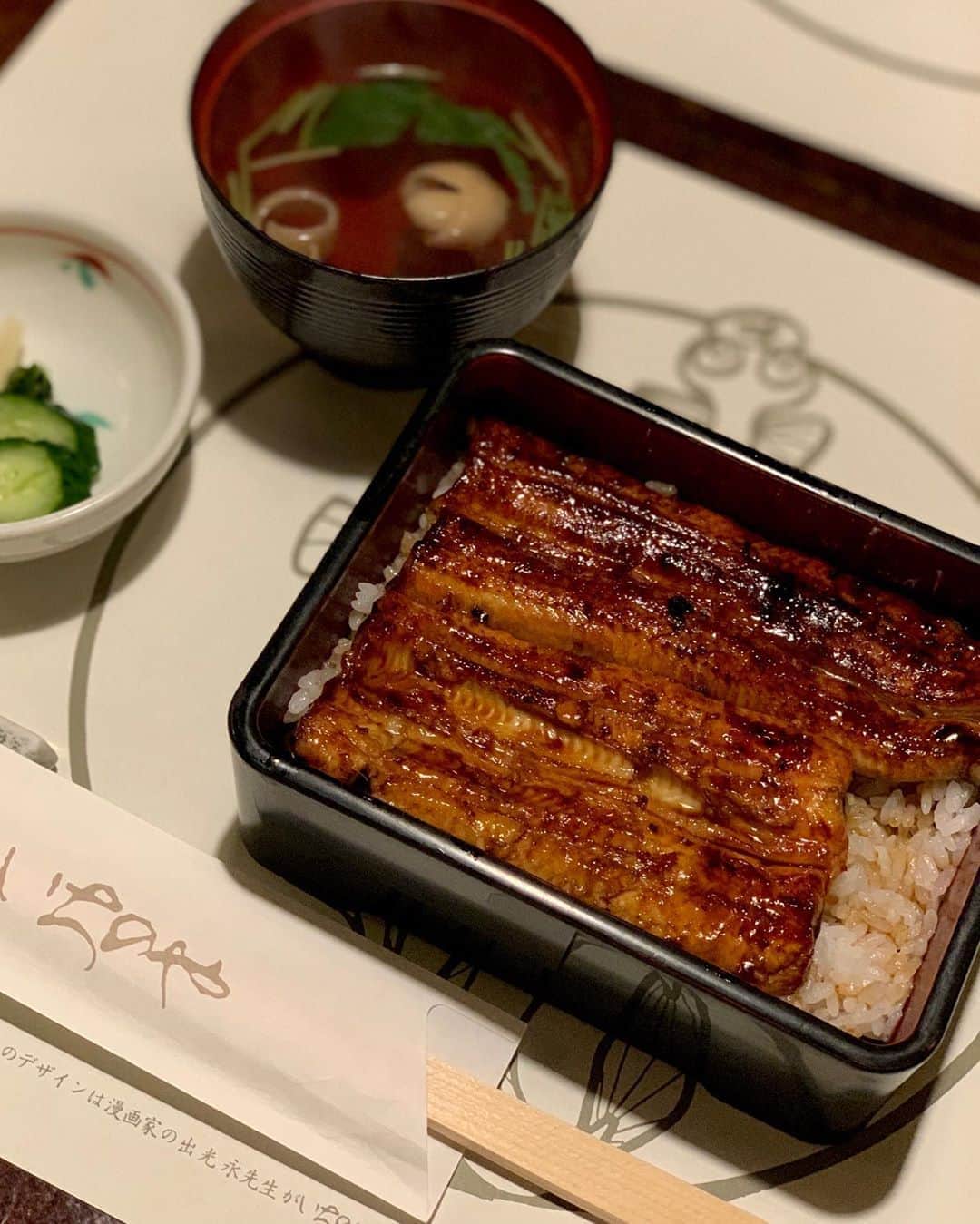 のインスタグラム：「* 土用の丑の日〜！！ 鰻鰻鰻 鰻が食べたい、、、 * とりあえず この前食べた写真眺めて 我慢中、、😅 ぁぁ 見ていたら さらに食べたくなりますね😅 * #土用の丑の日 #丑の日 #鰻 #滋養強壮 #スタミナ」