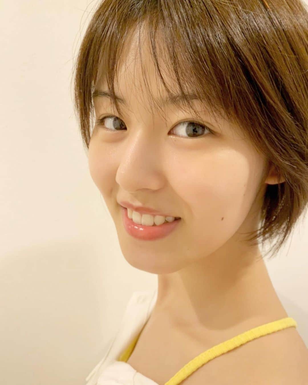 のインスタグラム：「. . 明日嬉しいお知らせがあります！📣✨ なんだろう~…！🤔 お楽しみに!!😊」