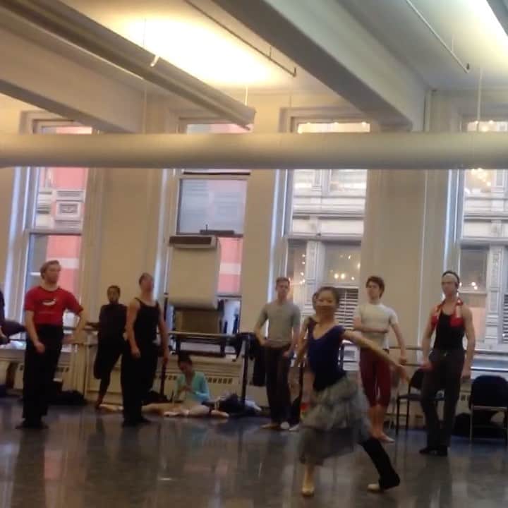 のインスタグラム：「Good old memory😆 From Don Q Act 1 rehearsal with @abtofficial and @daniil as my Basilio⭐️  懐かしシリーズ😆 ABTドンキ・ホーテ第一幕リハーサルより。バジル役はダニール⭐️  #ballet #ballerina #dance #dancing #donquixote #kitri #memory #goodtimes  #バレエ　#バレリーナ　#思い出　#懐かしい #ドンキ　#キトリ」