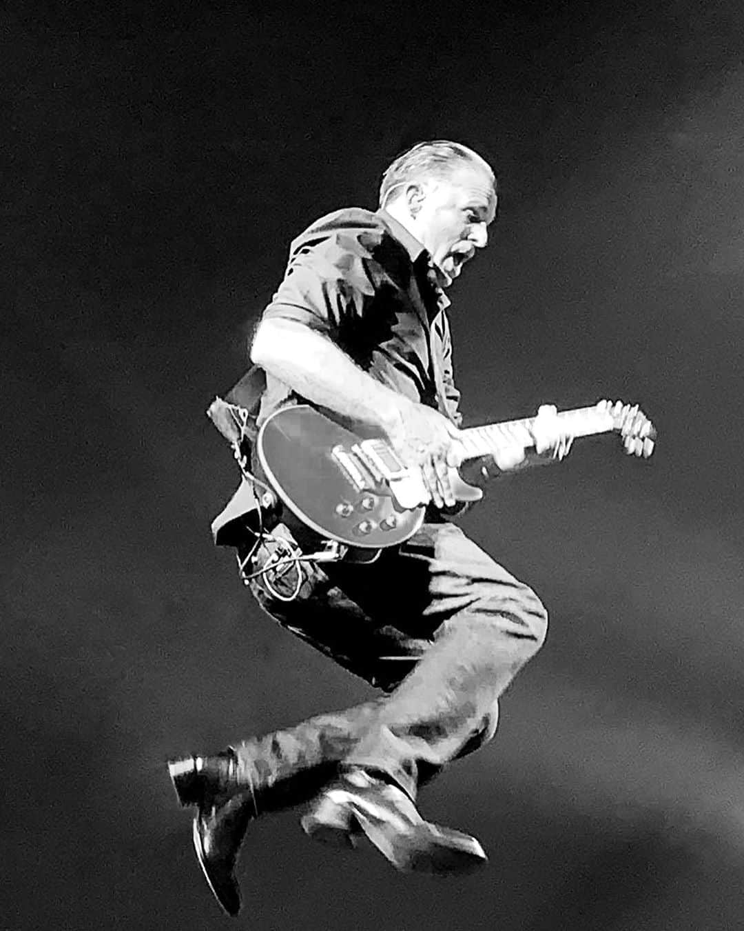 ブライアン・アダムスのインスタグラム：「Wishing the mighty @keithscott99 a very happy birthday! #keithscott #guitargod」