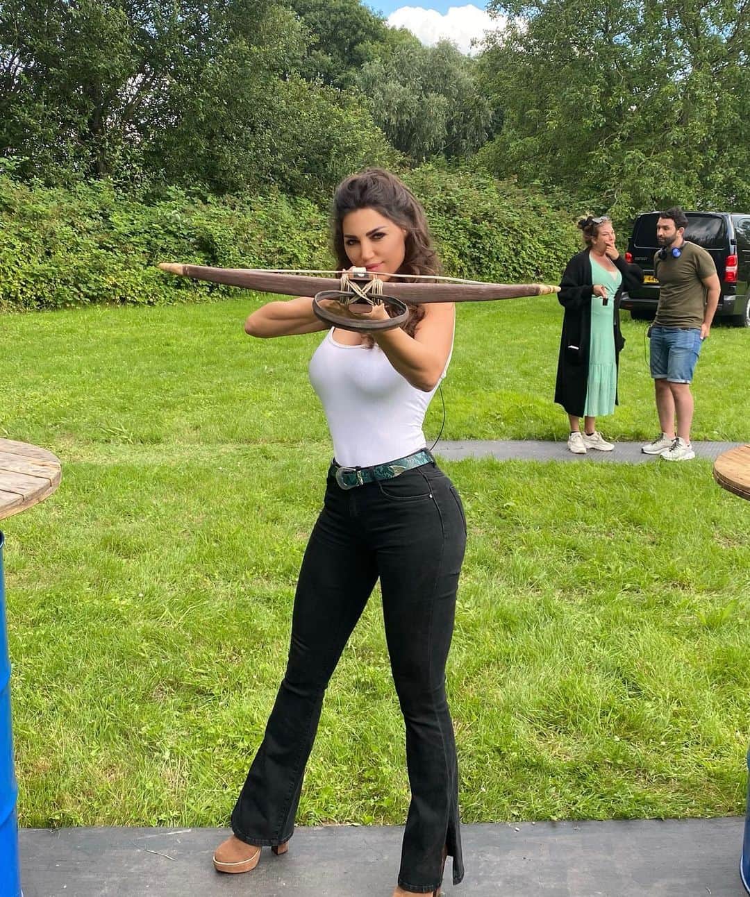 のインスタグラム：「Ready for action 🏹 #JustSayYes #TheMovie #SetLife 🎬」
