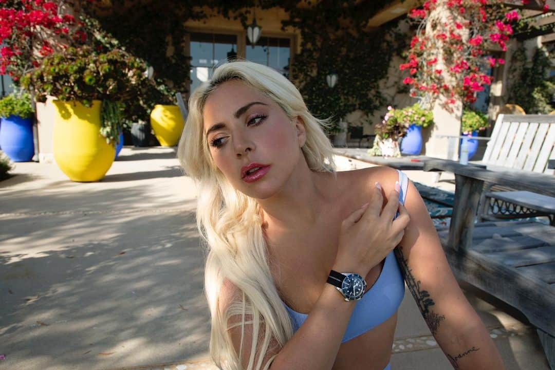 レディー・ガガさんのインスタグラム写真 - (レディー・ガガInstagram)「😍 @tudorwatch #BB58 💙」7月21日 5時11分 - ladygaga