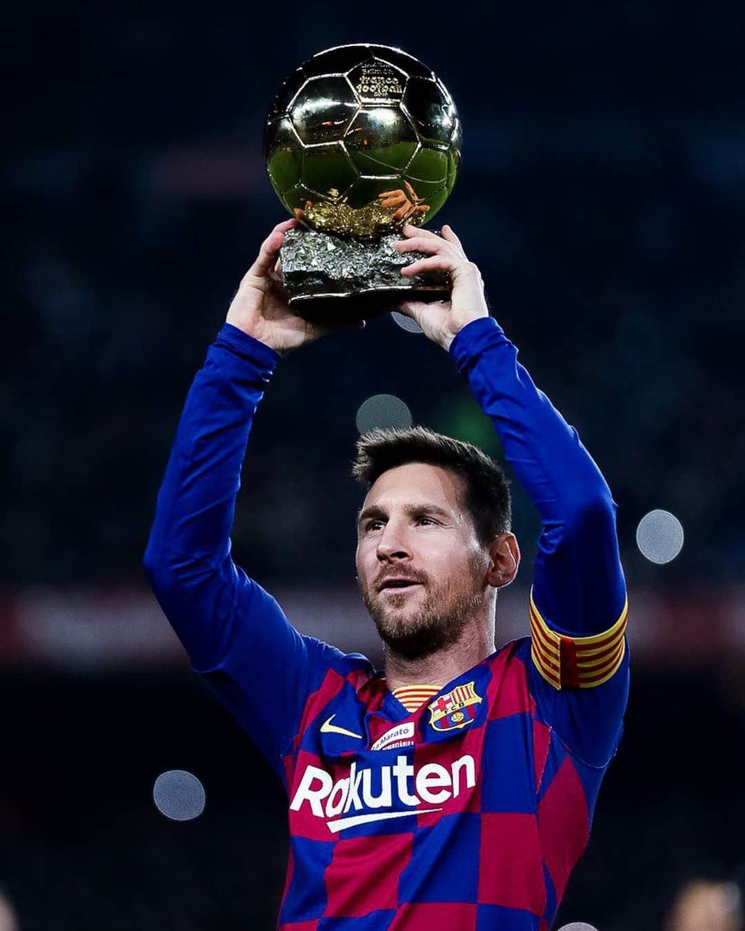 FCバルセロナさんのインスタグラム写真 - (FCバルセロナInstagram)「France Football has announced that the Ballon d’Or will not be awarded this year. Nevertheless, everyone knows who the best is. 🐐  @leomessi, el mejor se mire por donde se mire 🐐」7月21日 6時07分 - fcbarcelona