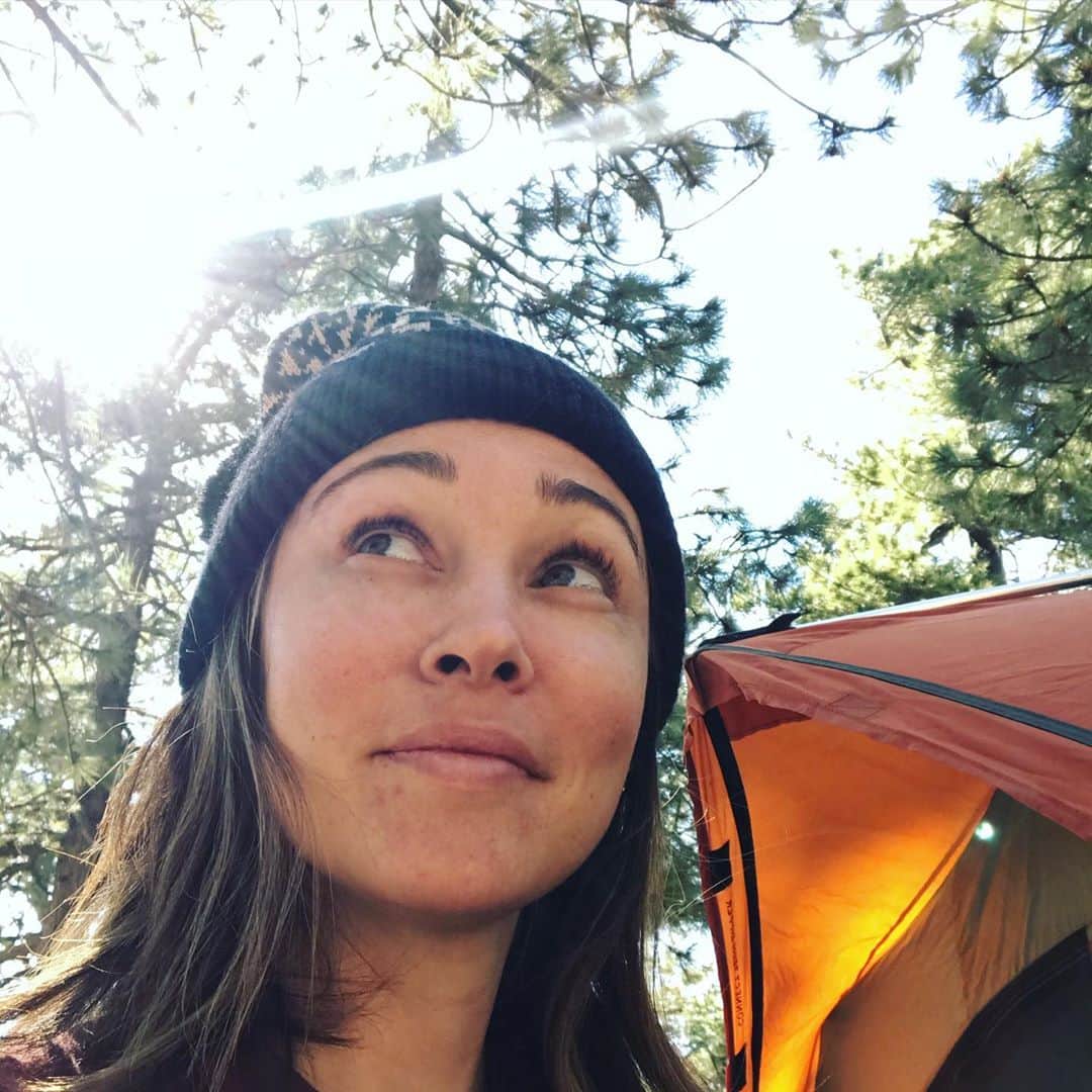 オータム・リーザーのインスタグラム：「Nature = the great healer 🌲   Please encourage your congressional rep to help us protect and fix America’s National Parks (currently facing at least 11.9 billion in backlogged repairs) by supporting the Great American Outdoors Act!!   #gooddeedoftheday #naturelover #getoutside #protectparks #campCA #campingwithkids」