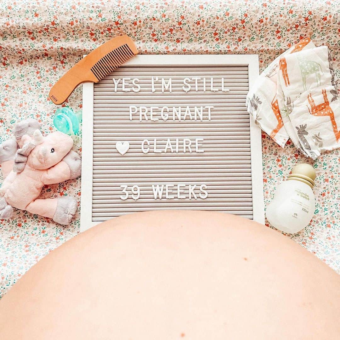 The Honest Companyさんのインスタグラム写真 - (The Honest CompanyInstagram)「To all the soon-to-be Mamas out there, we’re here for you! ⁣ ⁣ Understanding contractions helps keep your mind calm + comfortable. ⁣ ⁣ Visit the 🔗 in bio for an easy read on how to count contractions and ways to navigate this portion of your pregnancy. 🤰💞 📸: @elianagrellet #HonestCompany」7月21日 7時32分 - honest