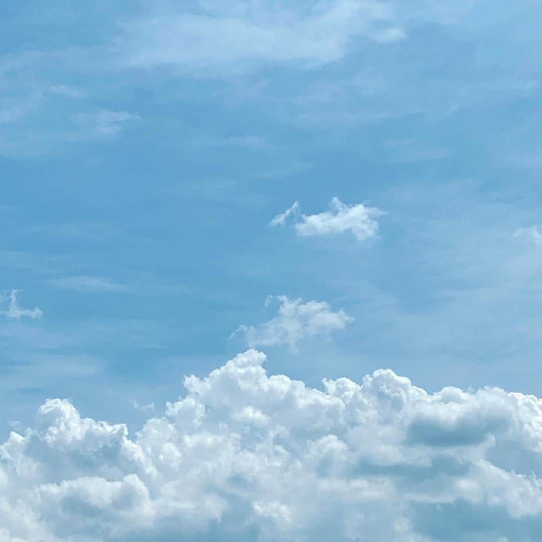 Sachiさんのインスタグラム写真 - (SachiInstagram)「🤲🏻 . #sky#goodtime#love#peace」7月21日 7時59分 - sattyyyyy