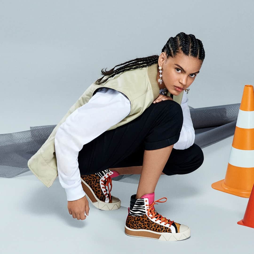 Schutzのインスタグラム：「SHOP NOW - SCHUTZ URBAN SNEAKERS ❤️ #newin #schutzurban」