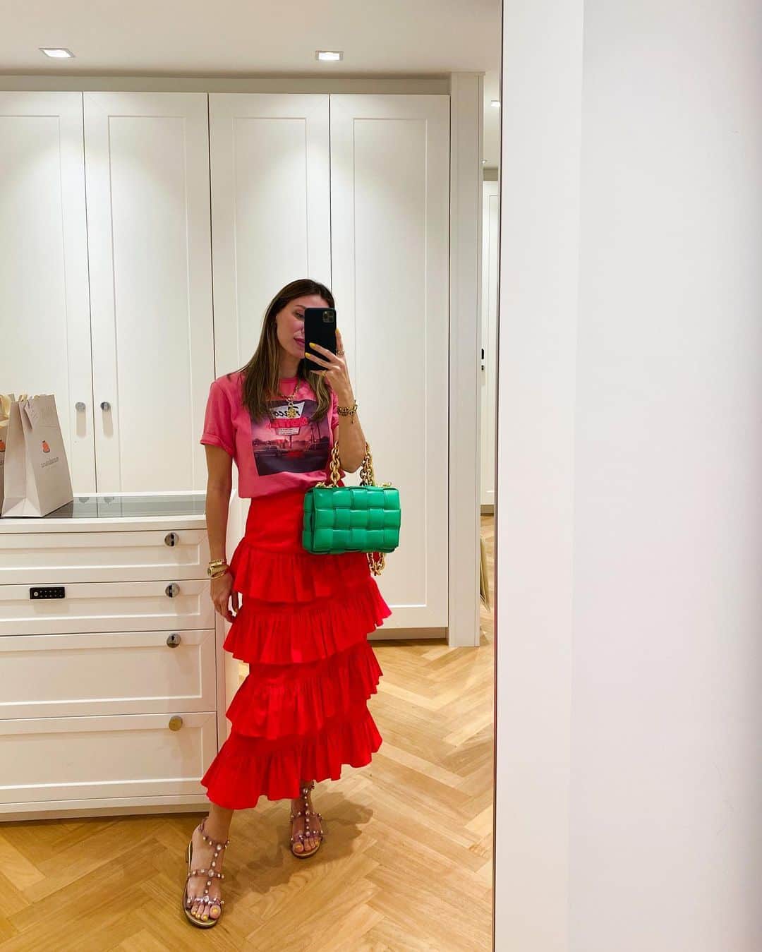 Glam4Youのインスタグラム：「Rosa & Vermelho & Verde. Amo essa trinca 🤩  créditos na tela」