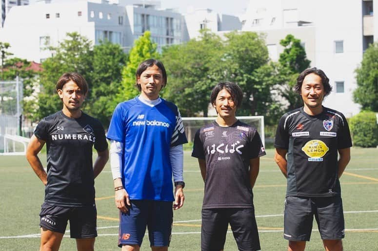 石川直宏さんのインスタグラム写真 - (石川直宏Instagram)「日曜日、久々にサッカーしてきました⚽️🏃‍♂️💨 . 新型コロナウイルスの影響で、大会が中止となってしまい、そのまま中学3年生が部活を引退していく事に。その前に渋谷区の中学サッカー部が集まり記念試合をするという事で、僕らも参加させていただきました🤝 . 共に学び共に成長した仲間を大切にして、これからもサッカーを続けて欲しいと思います✨ . . #渋谷区中学校記念試合 #渋谷 #shibuya #鈴木隆之 さん #宇留野純 さん #長谷川太郎 さん #石川直宏」7月21日 10時18分 - sgss.18