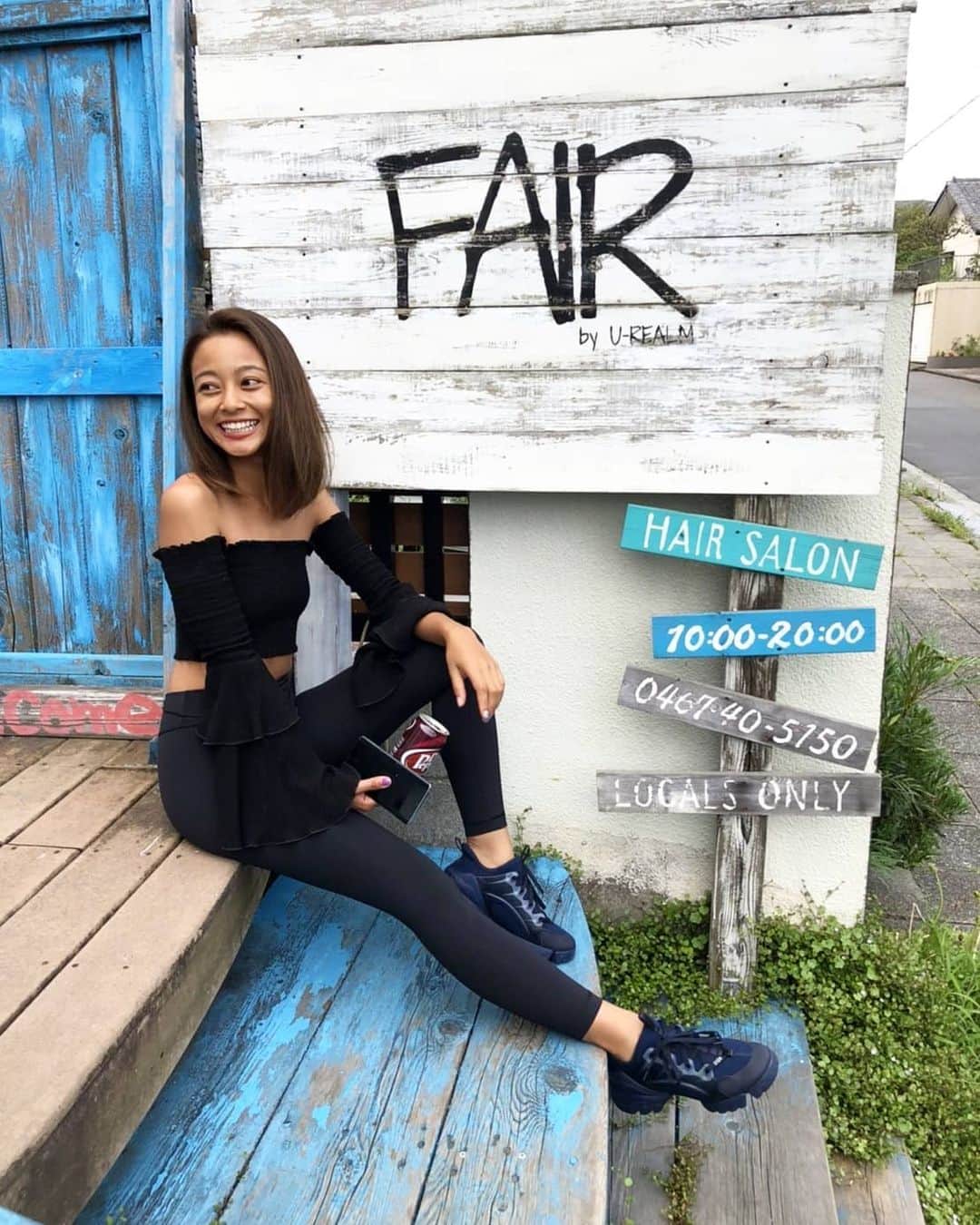 脇田恵子のインスタグラム：「近くまで来たのでヘッドスパしてもらってきたよ〜😉！ 頭のコリをほぐすと頭にはツボがいっぱいあるから体の調子も整うのです🥺 ずっといくねーって言っててやっと行けた🤤🤤 @hiro.to.to 久しぶりにあえて嬉しかったよー😉  ちょっと早めの誕生日プレゼントでお友達から頂いた ルルレモンのパンツがチュルチュルで気持ちよくて早速履いてみた🥺💓 体ライン出る格好するだけで自然と意識するので😇 こうゆうウェアを日常使いで着るのもオススメ！  わたしがずっと意識してやってる習慣なんだけど 生活が少し変わりはじめてあまりワークアウトだったり身体を整えに行けてない人も多いとおもうの🤔 お家時間が増えた今だから余裕を持って自分の体やメンタル、 自分の体だからこそ皆ケアしていこう〜🥺💓  自分の体をよく知ってイイコイイコしてあげてくださいなー😀」