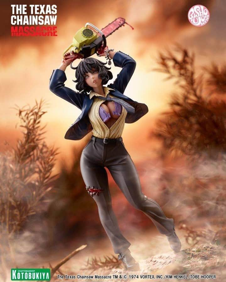 のインスタグラム：「Leatherface from “The Texas Chainsaw Massacre” joins the Horror BISHOUJO lineup with the infamous “chainsaw dance” scene used as a motif!   From the bosoms that are exposed due to the bursting buttons, to the tight pants exposing the roundness of her bottom; you can practically see the sheer volume of her body being enveloped by articles of clothing.  The sculpt of the large chainsaw Leatherface can be seen swinging around uses the same sculpt data that was used in the previously released Leatherface BISHOUJO statue. The original bloody chainsaw design has been analyzed and faithfully reproduced as shown in the film.   The statue also follows the minute settings of the film, such as the damage that can be seen on the outfit around the buttock and the right thigh area.   The 'Pretty Woman Mask’ face part is included with this statue, further enhancing her madness and eeriness. This statue comes with a base that exemplifies the vast Texas roads covered in large tire tracks, reminding fans of the climax of the film.  Line this statue up with the Leatherface BISHOUJO statue that comes complete with a yellow apron, and recreate the story of “The Texas Chainsaw Massacre" in your very own home.   Available January 2021.  #leatherface #texaschainsawmassacre #kotobukiya #bishoujo」