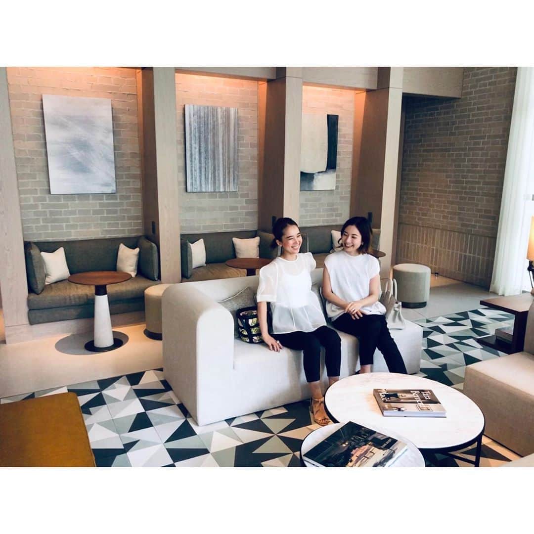 のインスタグラム：「👵🏻👵🏻 都会の中の オアシス🌴 インテリアが 素敵過ぎた♡ #zentisosaka」