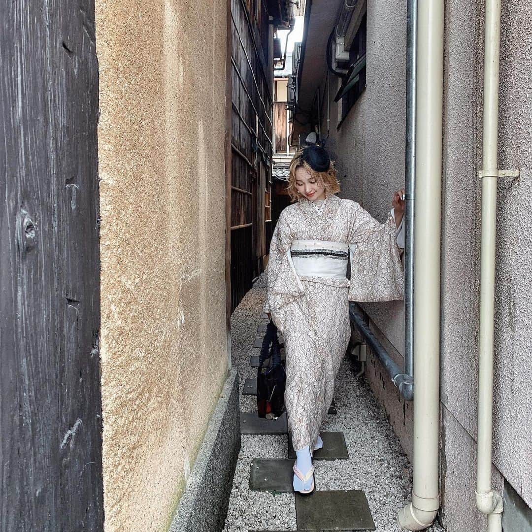 のインスタグラム：「. . 着物day♡👘 . . #japanese #japaneseculture #japanculture #kyoto #kimono #lacekimono #着物 #京都 #fashion #outfit」