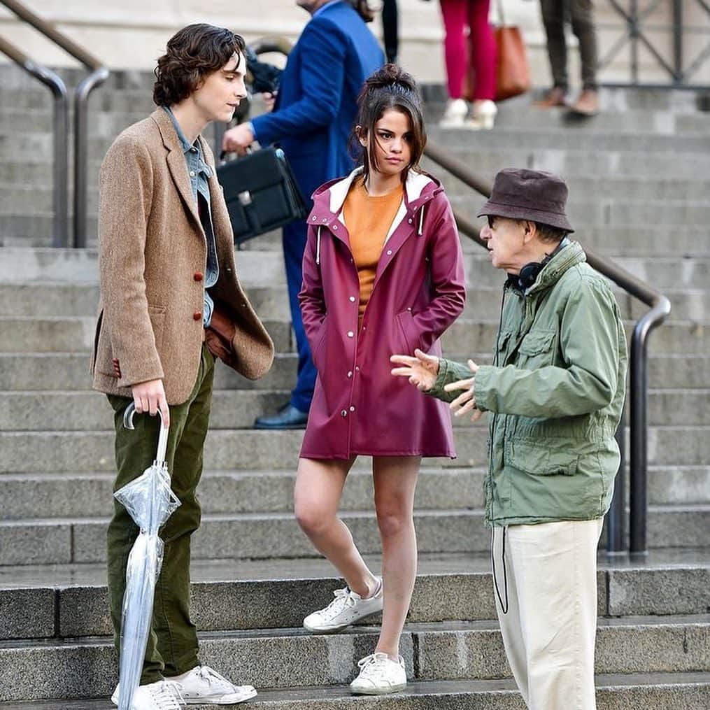 鹿の間さんのインスタグラム写真 鹿の間instagram 鹿シネマ 憂鬱な雨の日は心が晴れるクラシックなラブコメを ウディアレン監督 92分 レイニーデイインニューヨーク Story ニューヨークの裕福な両親に育てられたギャツビーは アリゾナの