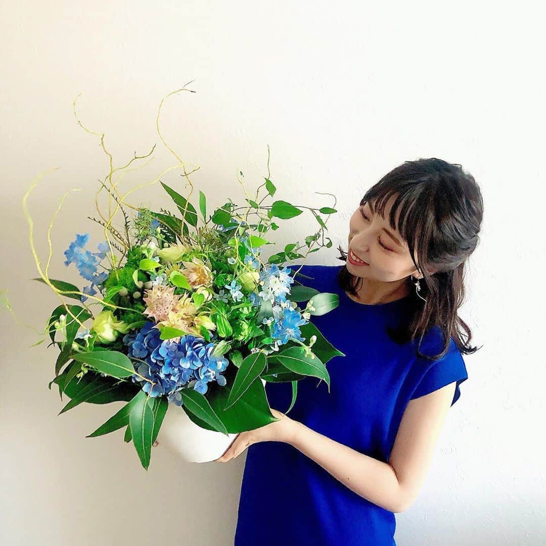 のインスタグラム：「. 週末帰省💐 私の誕生日と土用の丑の日ということもあって食事に🥢 .  📍八女市黒木町『萬歳屋』  .  和懐石料理のコースで最後に鰻のセイロ蒸しが出てきてお腹いっぱいになりました🙏 美味しかった〜🤤 鹿児島から取り寄せている天然の国産鰻にこだわっているんだとか！ . .  #土用の丑の日 #鰻のせいろ蒸し #萬歳屋#八女グルメ #黒木町#鰻丼#鰻重 #えりなの八女旅日記」