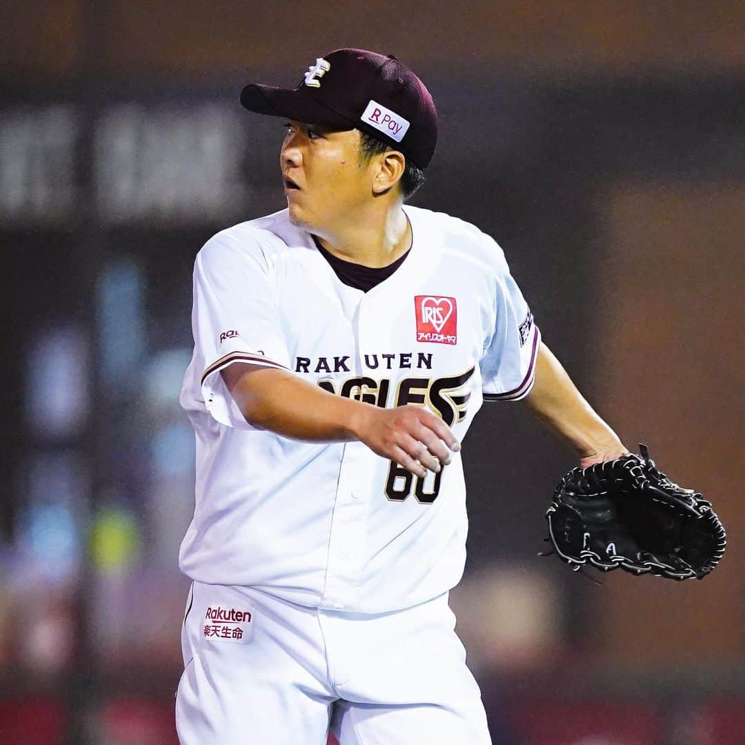 東北楽天ゴールデンイーグルスさんのインスタグラム写真 - (東北楽天ゴールデンイーグルスInstagram)「⚾️ ⚾️E 3-10 B⚾️ 先発の石橋選手は粘りのピッチングで5回無失点‼️ 打線は2回にブラッシュ選手の2号ソロで先制💪🏼 山﨑幹史選手は2試合連続のスタメン起用に応えて 2ベースヒットと送りバントと犠牲フライ👏🏼 しかし終盤に大量失点を喫してカード頭を落とす。 #rakuteneagles #NOWorNEVERいまこそ #日本一の東北へ  #石橋良太 #ブラッシュ #jabariblash  #山﨑幹史  #写真もイープレで」7月21日 22時25分 - rakuten_eagles