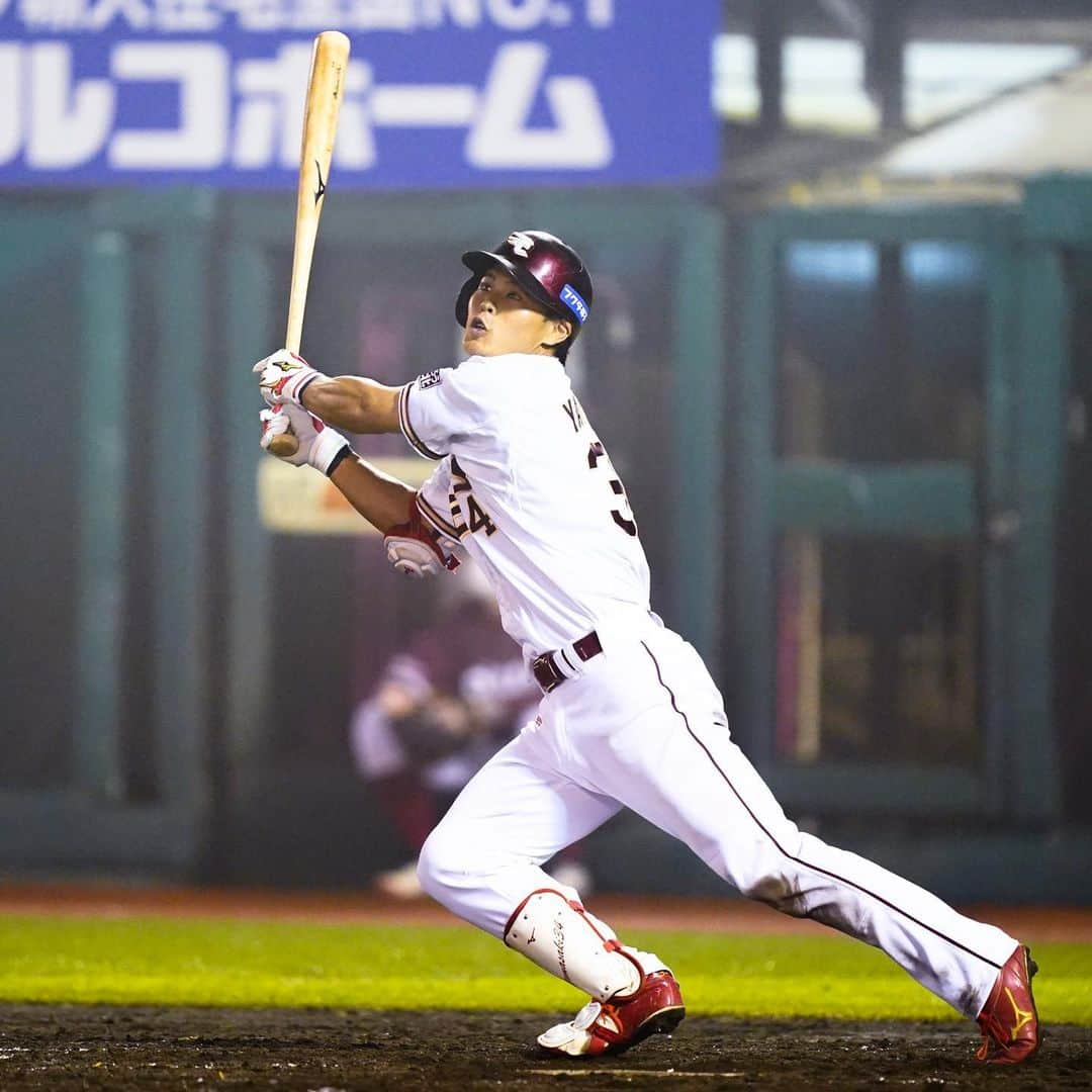 東北楽天ゴールデンイーグルスさんのインスタグラム写真 - (東北楽天ゴールデンイーグルスInstagram)「⚾️ ⚾️E 3-10 B⚾️ 先発の石橋選手は粘りのピッチングで5回無失点‼️ 打線は2回にブラッシュ選手の2号ソロで先制💪🏼 山﨑幹史選手は2試合連続のスタメン起用に応えて 2ベースヒットと送りバントと犠牲フライ👏🏼 しかし終盤に大量失点を喫してカード頭を落とす。 #rakuteneagles #NOWorNEVERいまこそ #日本一の東北へ  #石橋良太 #ブラッシュ #jabariblash  #山﨑幹史  #写真もイープレで」7月21日 22時25分 - rakuten_eagles