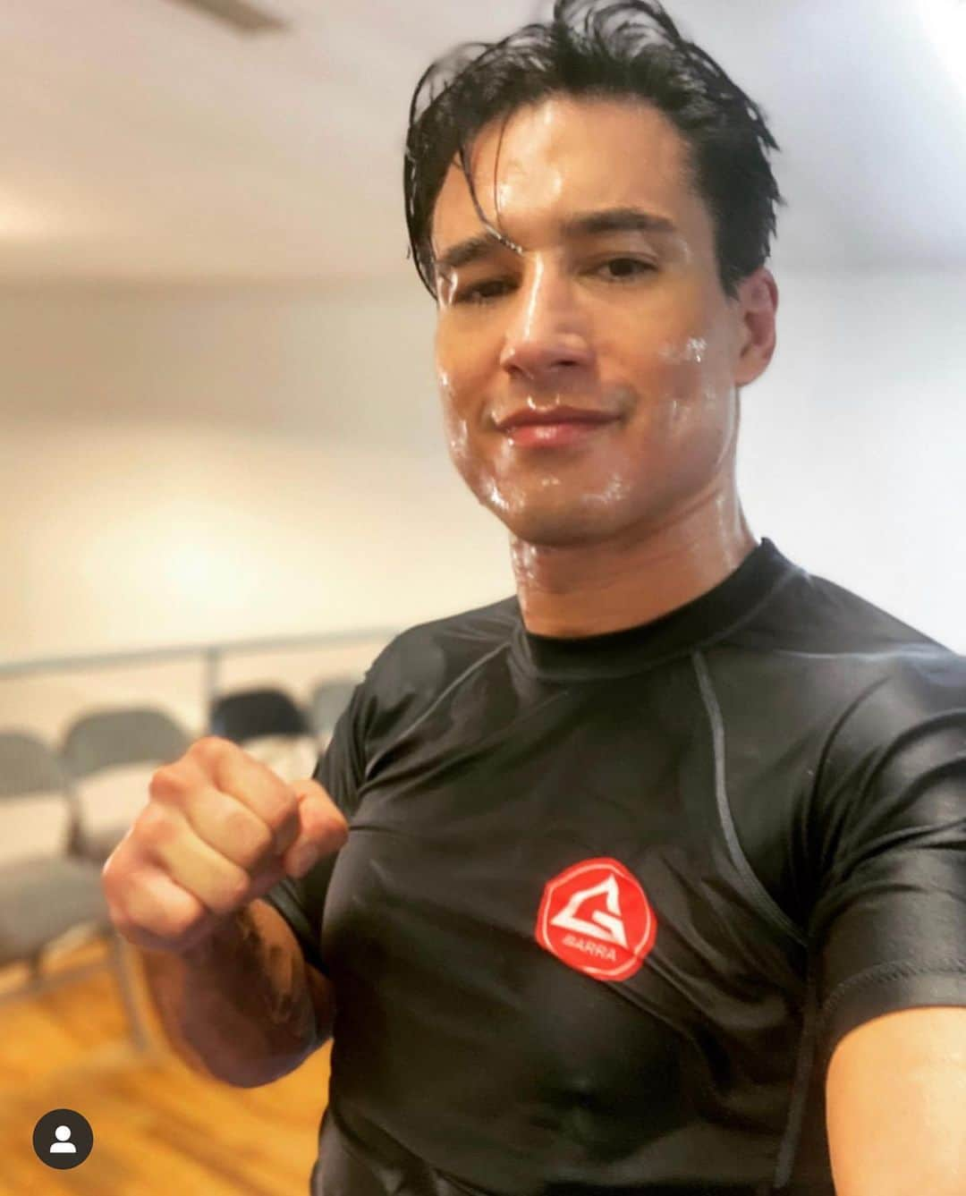 マリオ・ロペスさんのインスタグラム写真 - (マリオ・ロペスInstagram)「#mariolopez #mariolopezextra #savedbythebell #sbtb #slater #acslater #lopez #lópez #fanbase #fantasyfootball #messi @onwithmariolopez @mariolopez #sbtbmeme #bayside #preppy #onwithmariolopez」7月21日 13時40分 - mariolopezextra