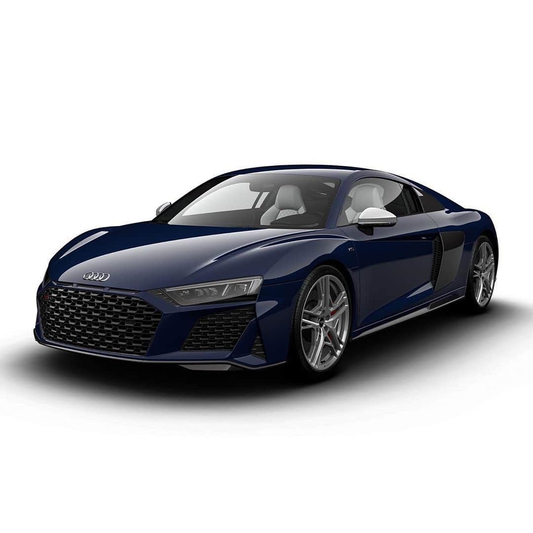 HYPEBEASTさんのインスタグラム写真 - (HYPEBEASTInstagram)「@hypebeastcarclub: @audi bids farwell to its entry level R8 V10 Quattro model with a limited edition run. With 30 final units planned, the Tony Stark-approved supercar will come in three different shades formerly exclusive to the brand’s premium palette, and carry the emblematic 5.2-liter V10 capable of pushing out 562 horsepower and 406 pound-feet of torque. Find out more via the link in our bio.⁠⠀ Photo: Audi」7月21日 13時46分 - hypebeast