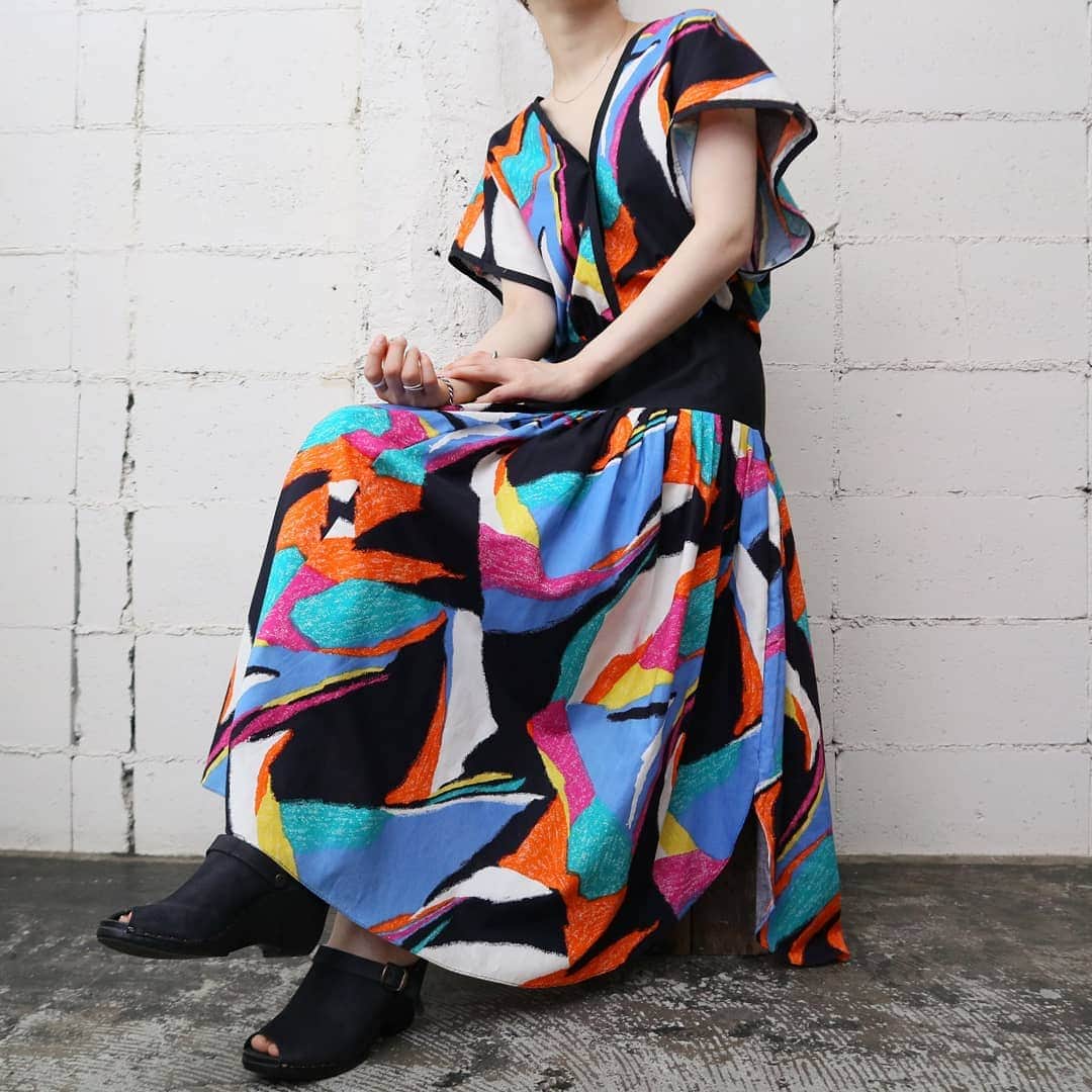 吉祥寺 古着屋 Orfeoのインスタグラム：「. ONLINE SHOP・NEW STOCK  #orfeo #kichijoji #tokyo #vintage #used #fashion #coordinate #outfit  ONLINE SHOP一部商品SALEとなっております！ お得なこの機会にぜひご利用くださいませ  ONLINE SHOP掲載商品のお問い合わせはONLINE SHOPからのメール、またはインスタグラムのプロフィール記載のメールアドレスよりお願いいたします ショッピングリンク無しのインスタグラム、ストーリー掲載商品も個別に通販承りますのでメール(orfeokichijoji@yahoo.co.jp)にてお問い合わせください」