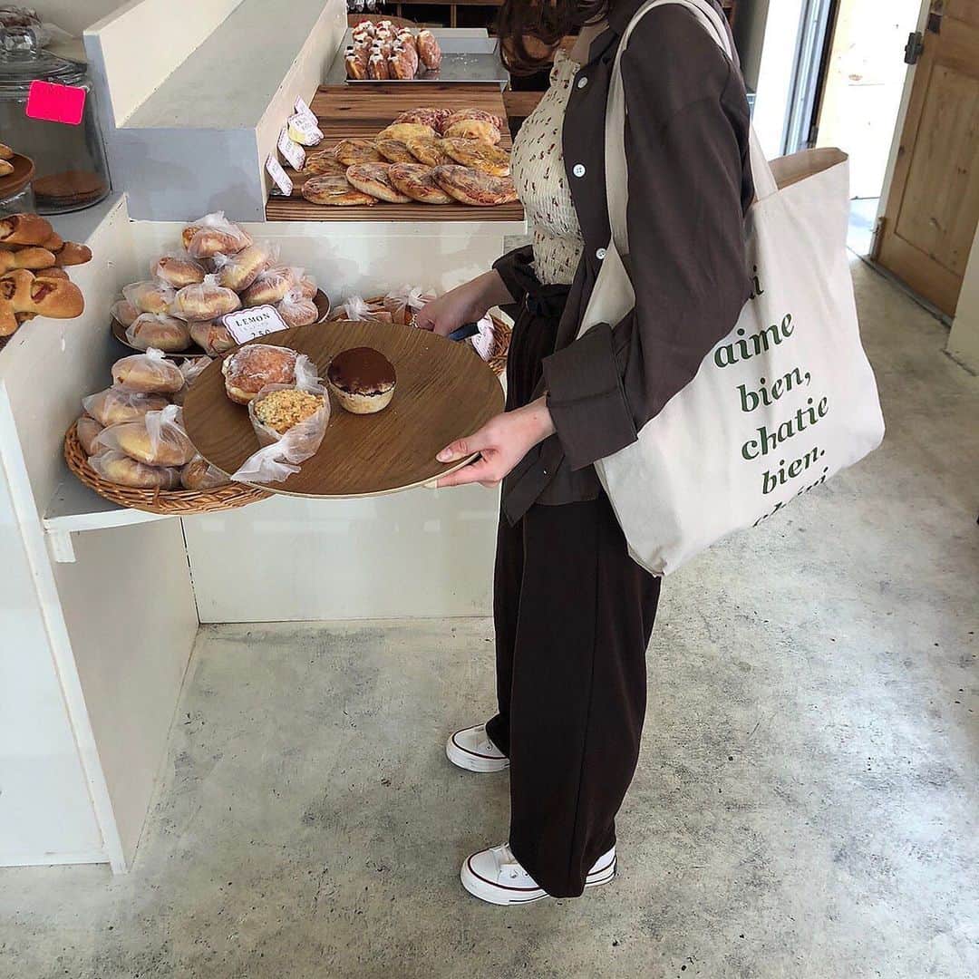 新田湖子さんのインスタグラム写真 - (新田湖子Instagram)「. 甘いもの食べたい〜 🍪 ♡」7月21日 15時36分 - coconitta0809