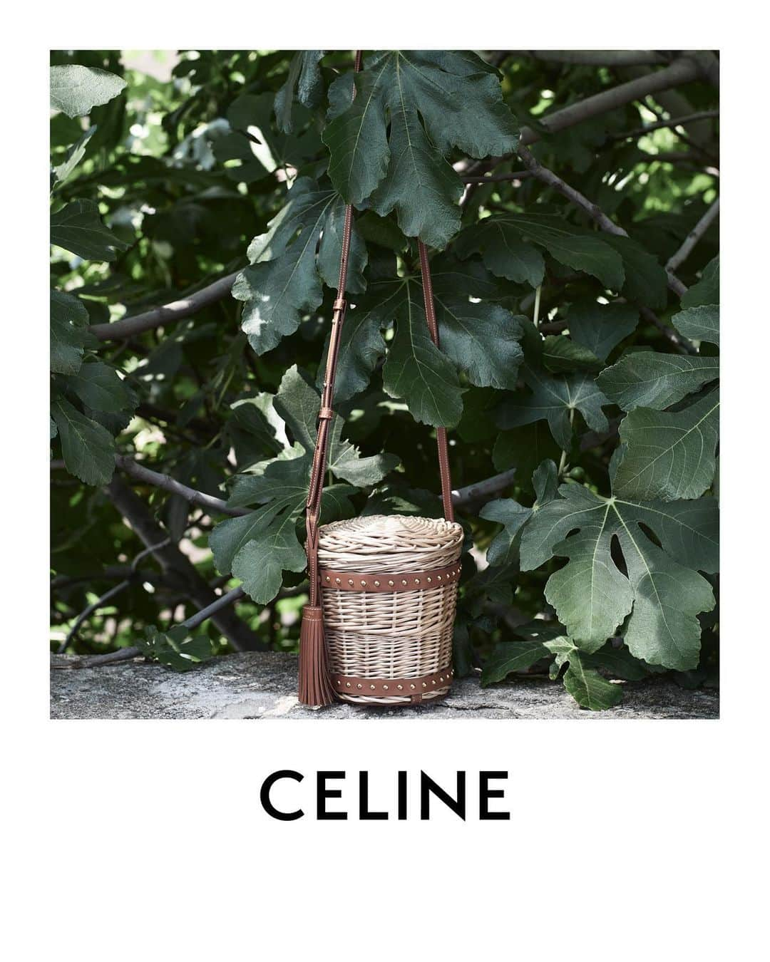 Celineさんのインスタグラム写真 - (CelineInstagram)「CELINE PLEIN SOLEIL CELINE MINI BUCKET PANIER  AVAILABLE IN STORE AND AT CELINE.COM  #CELINEBYHEDISLIMANE」7月21日 16時08分 - celine