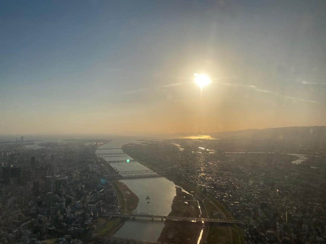 河瀬直美さんのインスタグラム写真 - (河瀬直美Instagram)「明朝、22日AM8時から、情報番組「スッキリ」にリモート出演します。  Tomorrow morning, July 22 at 8 a.m., I will be appearing remotely on the information program, “Sukkiri”.  #おはよう #スッキリ #奈良から #リモート」7月21日 16時46分 - naomi.kawase