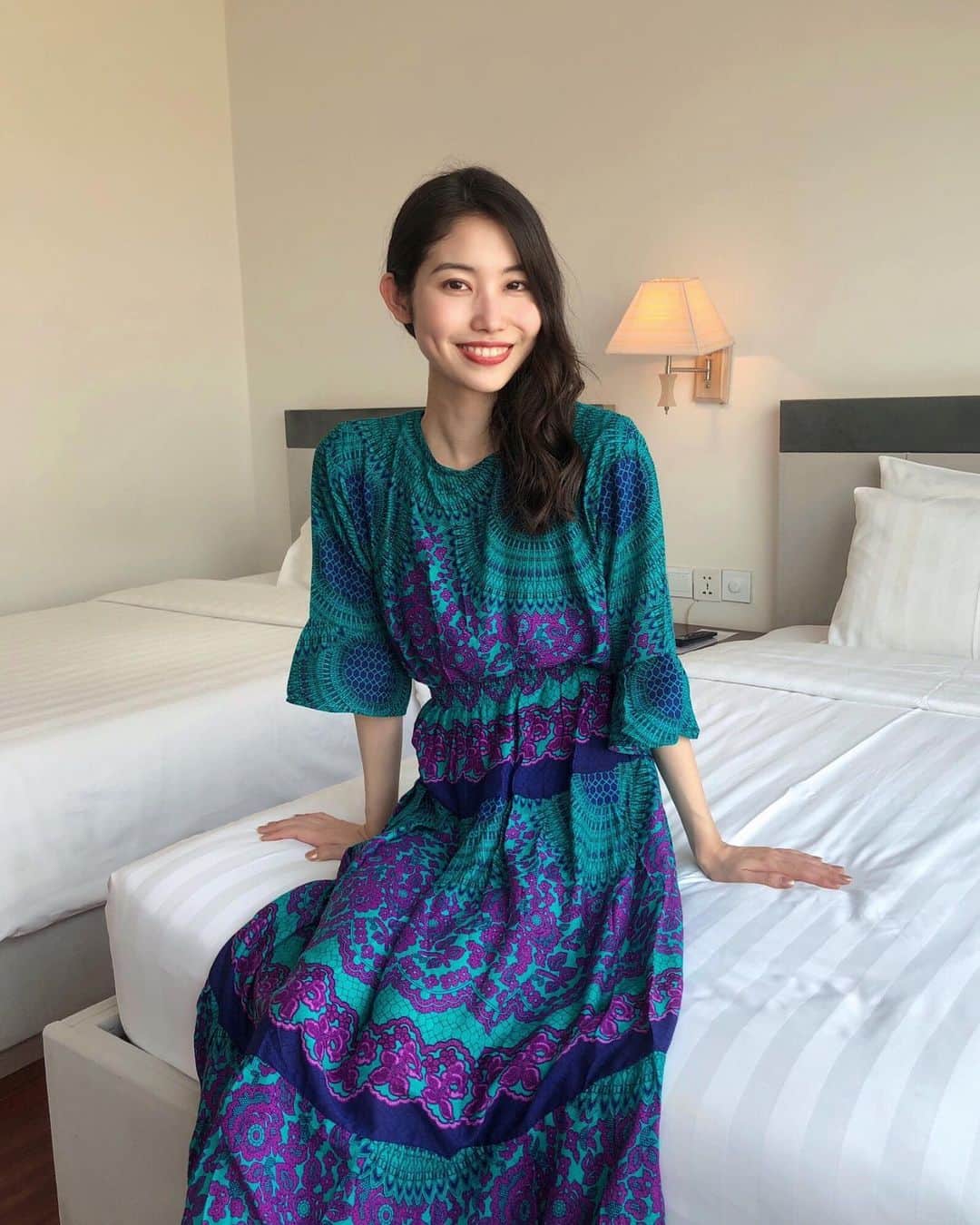 小川沙樹のインスタグラム：「カンボジアで7$ぐらいで買ったワンピース👗 露店だと5$以下で服売ってるから衝撃を受けた!!」