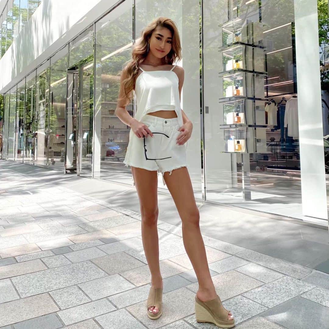ANELA TOKYOのインスタグラム