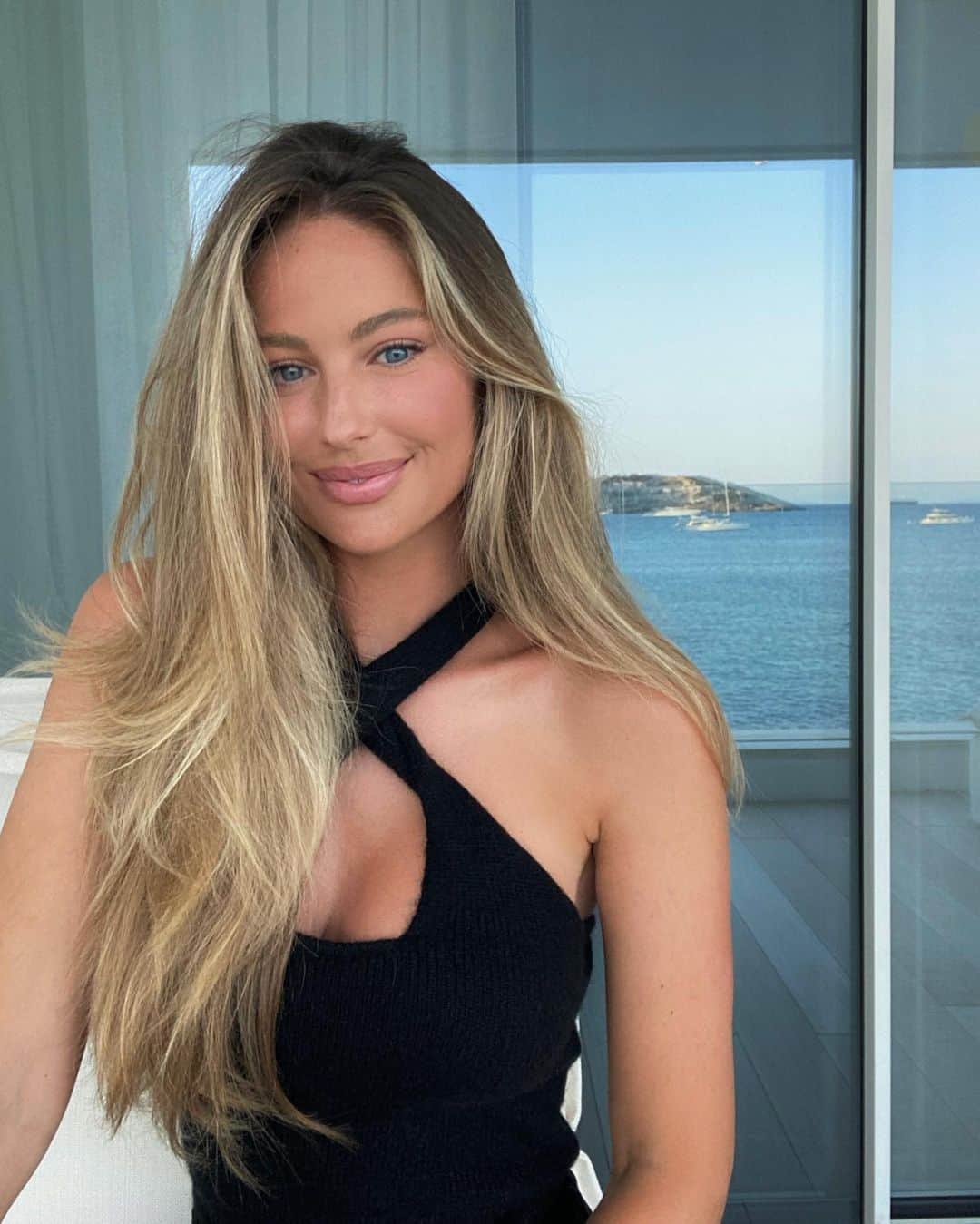 Mathilde Goehlerのインスタグラム：「Birthday 🍰🧸🎂」