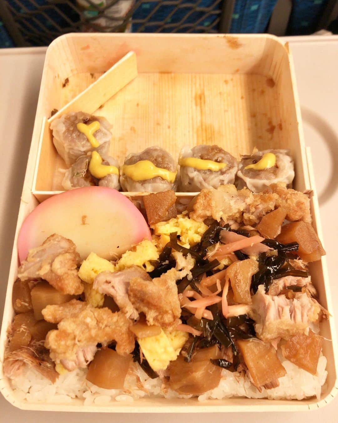 masasucksのインスタグラム：「いただきます  #シウマイ弁当 #鬼マブし #全マブし #マブいぜ #崎陽件 #あーすぅー」