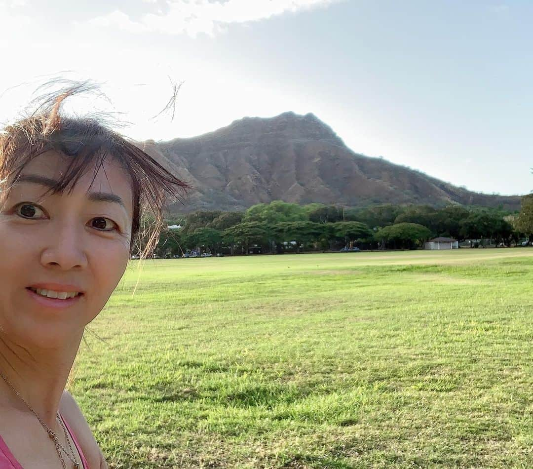 飯島寛子さんのインスタグラム写真 - (飯島寛子Instagram)「すっかりカピオラニ公園が身近になりました。#カピオラニ公園　#ハワイ暮らし　#ネムの木」7月21日 17時49分 - hirokoiijima