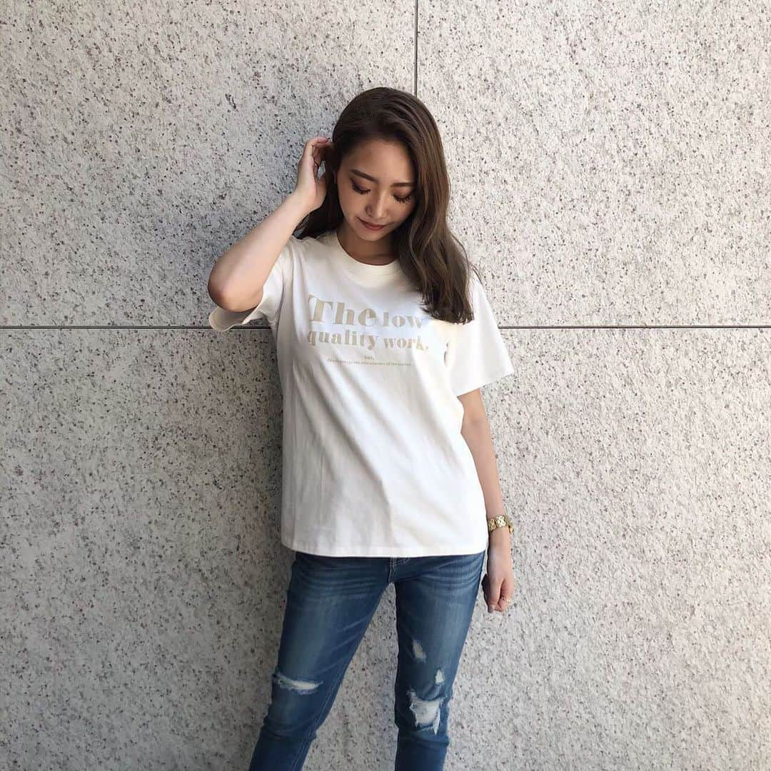 ENVYMさんのインスタグラム写真 - (ENVYMInstagram)「RE ARRIVAL✔︎✔︎﻿ ﻿ ﻿ 【フロントロゴステッチTee】﻿ ¥4,500+TAX﻿ COLOR:WHITE,GREEN,GRAY﻿ SIZE:FREE﻿ ﻿ ﻿ ﻿ @envym_official ﻿ @envym_seina ﻿ #envym#envym_snap﻿ #ootd#fashion#ootn#shoes ﻿ #outfit#instafashion#style#swag﻿ #coode#makeup#coordinate#code﻿ #instagood#girl#girls﻿ #데일리룩#옷스타그램#멋스타그램#데일리﻿ #kawaii#コーディネート#ファッション」7月21日 18時05分 - envym_official